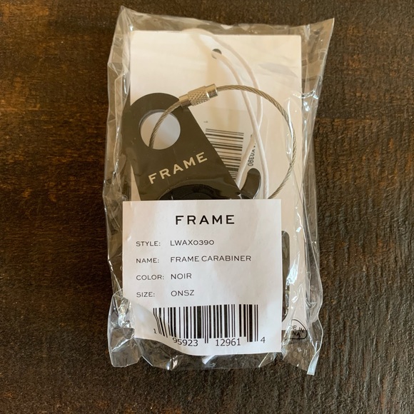 NWT-Frame Key Chain - Picture 2 of 8